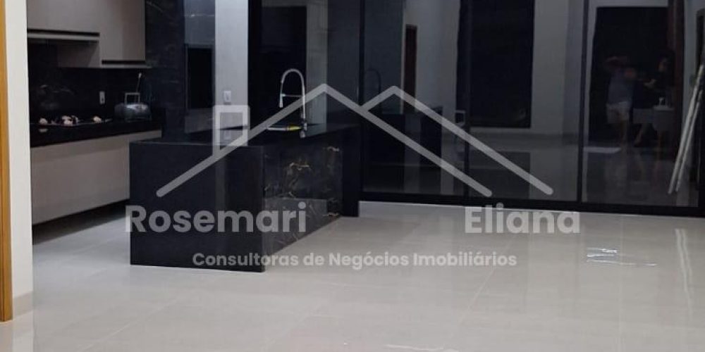 WhatsApp Image 2025-08-20 at 11.04.51 (1)